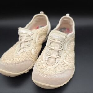 SKECHERS‎ Elegant Glow Beige Tan Relaxed Fit Memory Foam Shoes 23222 7.5
